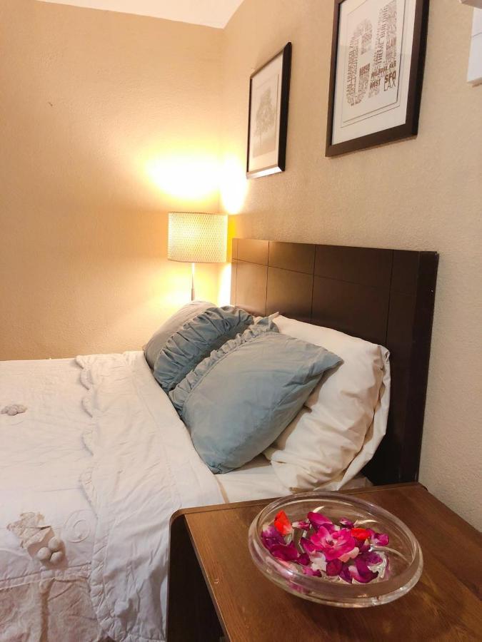 Royal Inn And Suites Hemet Dış mekan fotoğraf