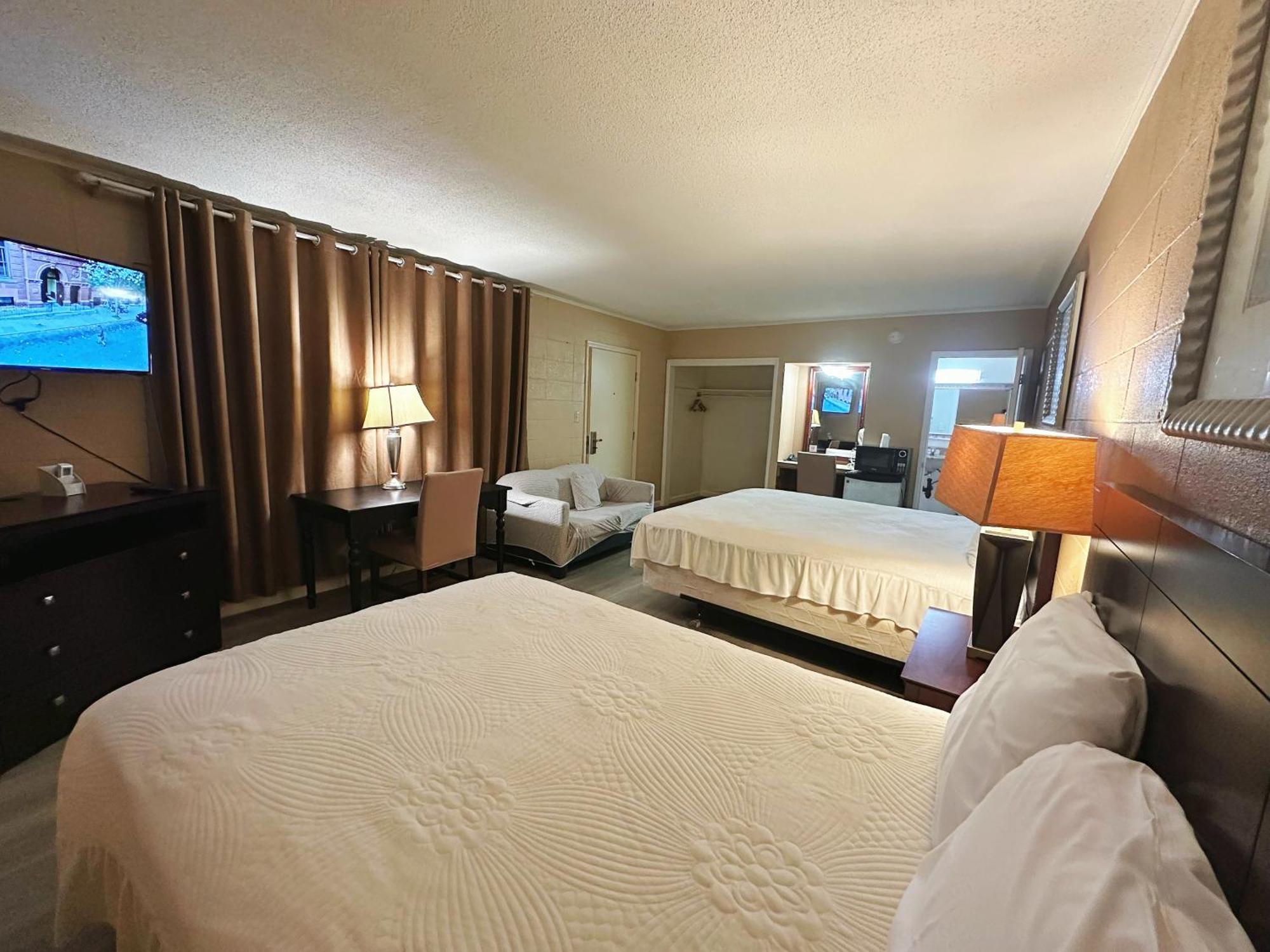 Royal Inn And Suites Hemet Dış mekan fotoğraf
