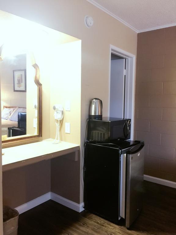Royal Inn And Suites Hemet Dış mekan fotoğraf