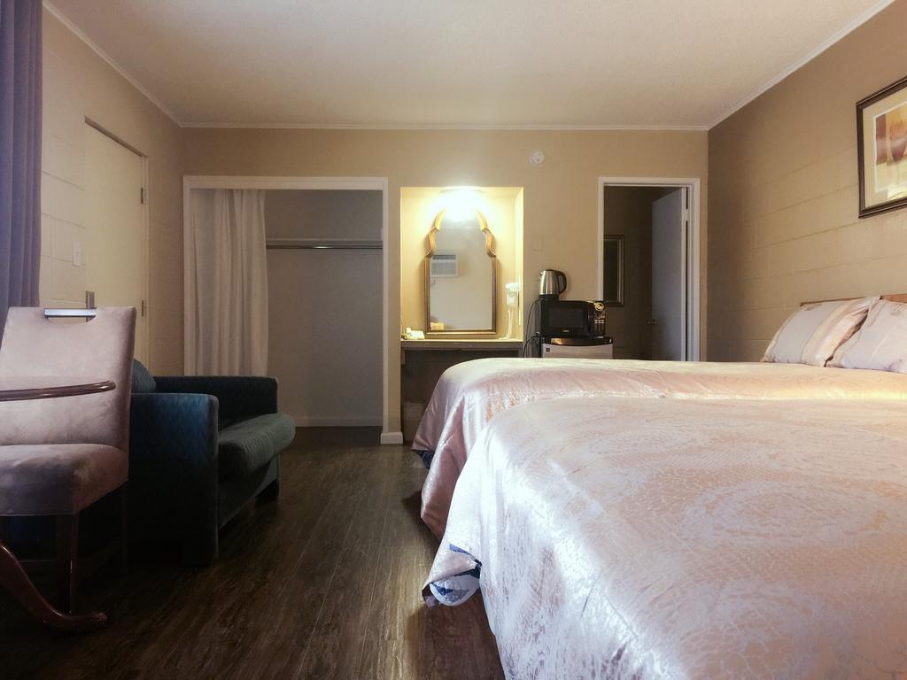 Royal Inn And Suites Hemet Dış mekan fotoğraf